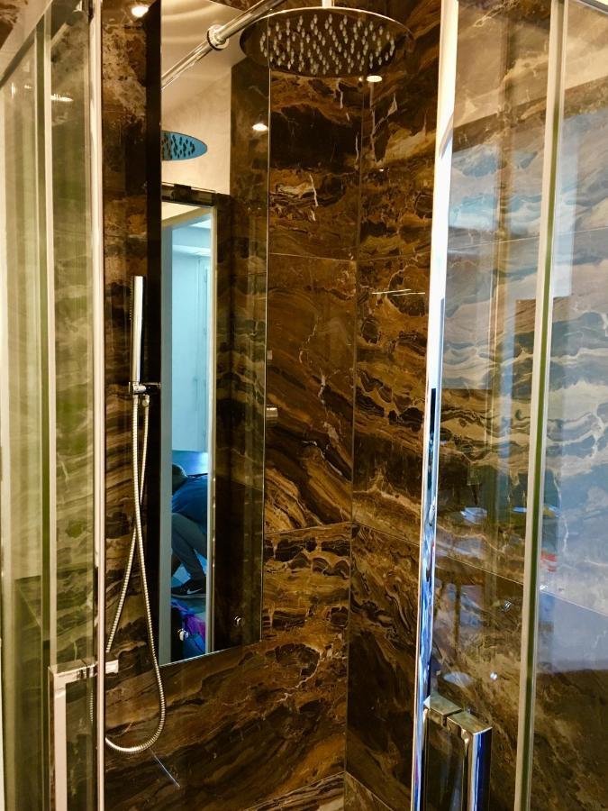 Squared Head-Apartment With Terrace In Nice Ngoại thất bức ảnh